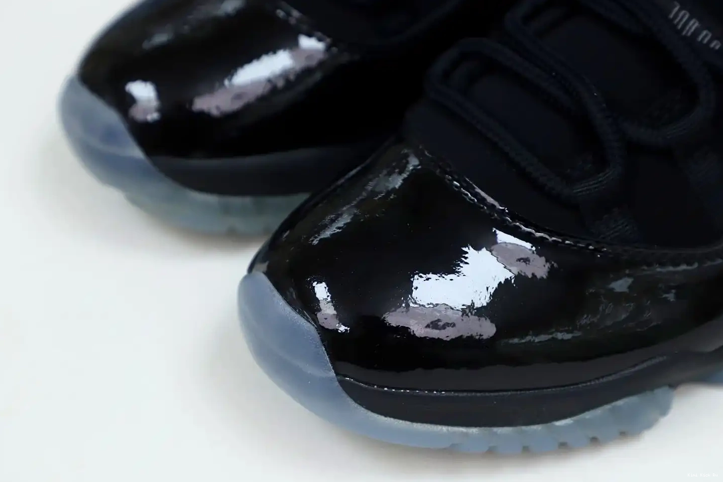 JORDAN 'CAP 11 RETRO Kimikick AND AIR GOWN' 0611
